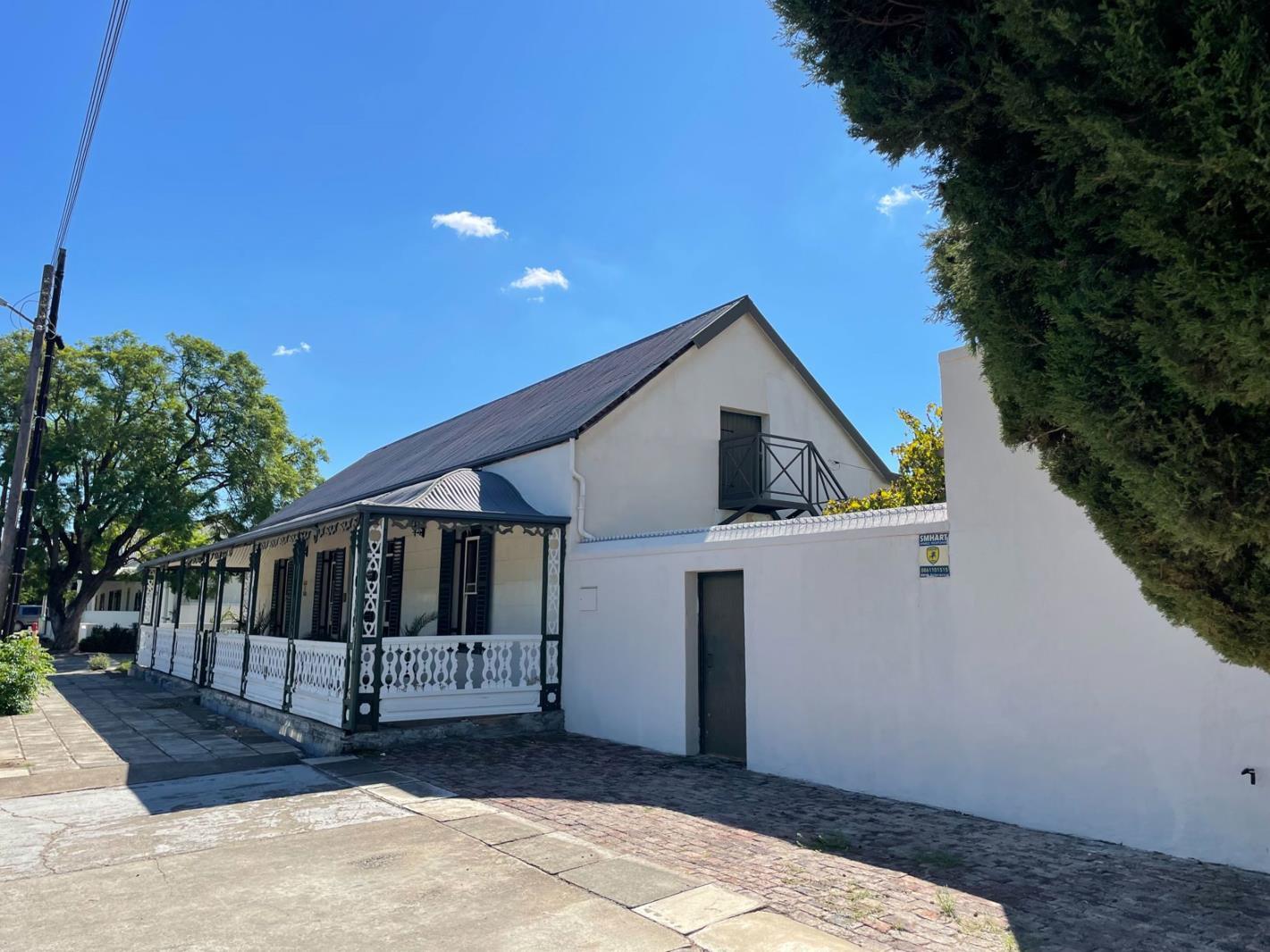 5 Bedroom House in Graaff Reinet