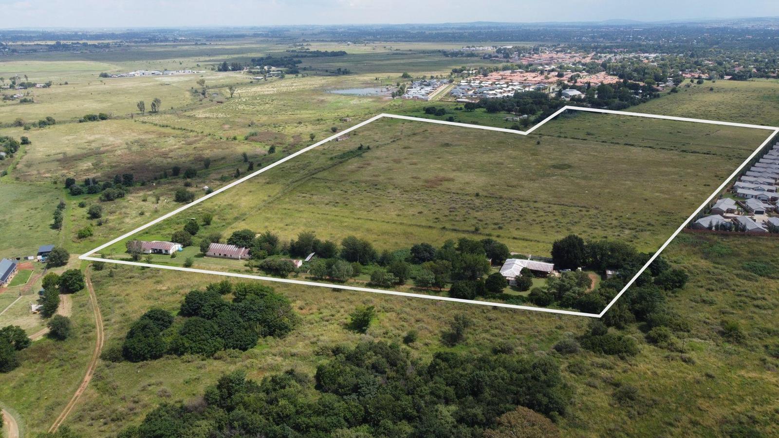 15 ha Land available in Baillie Park