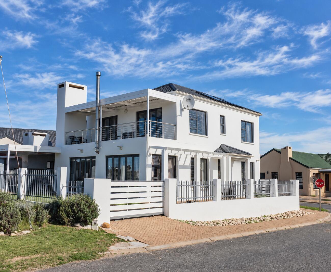 3 Bedroom House in Stilbaai Wes