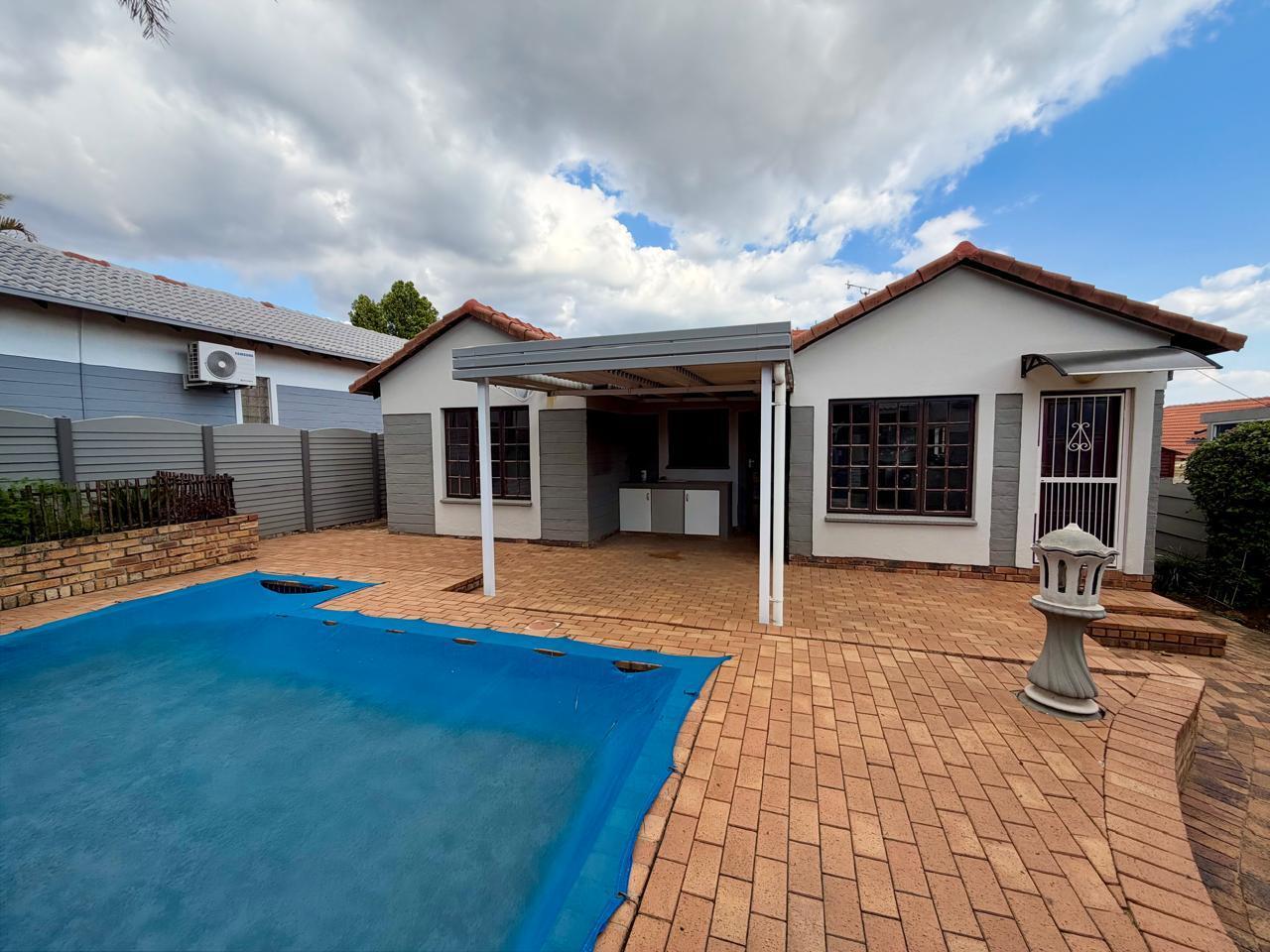 2 Bedroom House in Halfway Gardens