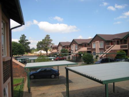 2 Bedroom Apartment in Glen Marais