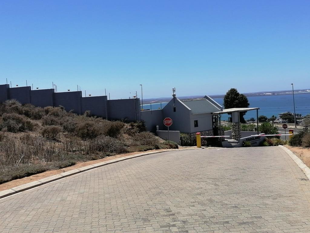 723 m² Land available in Hoogland