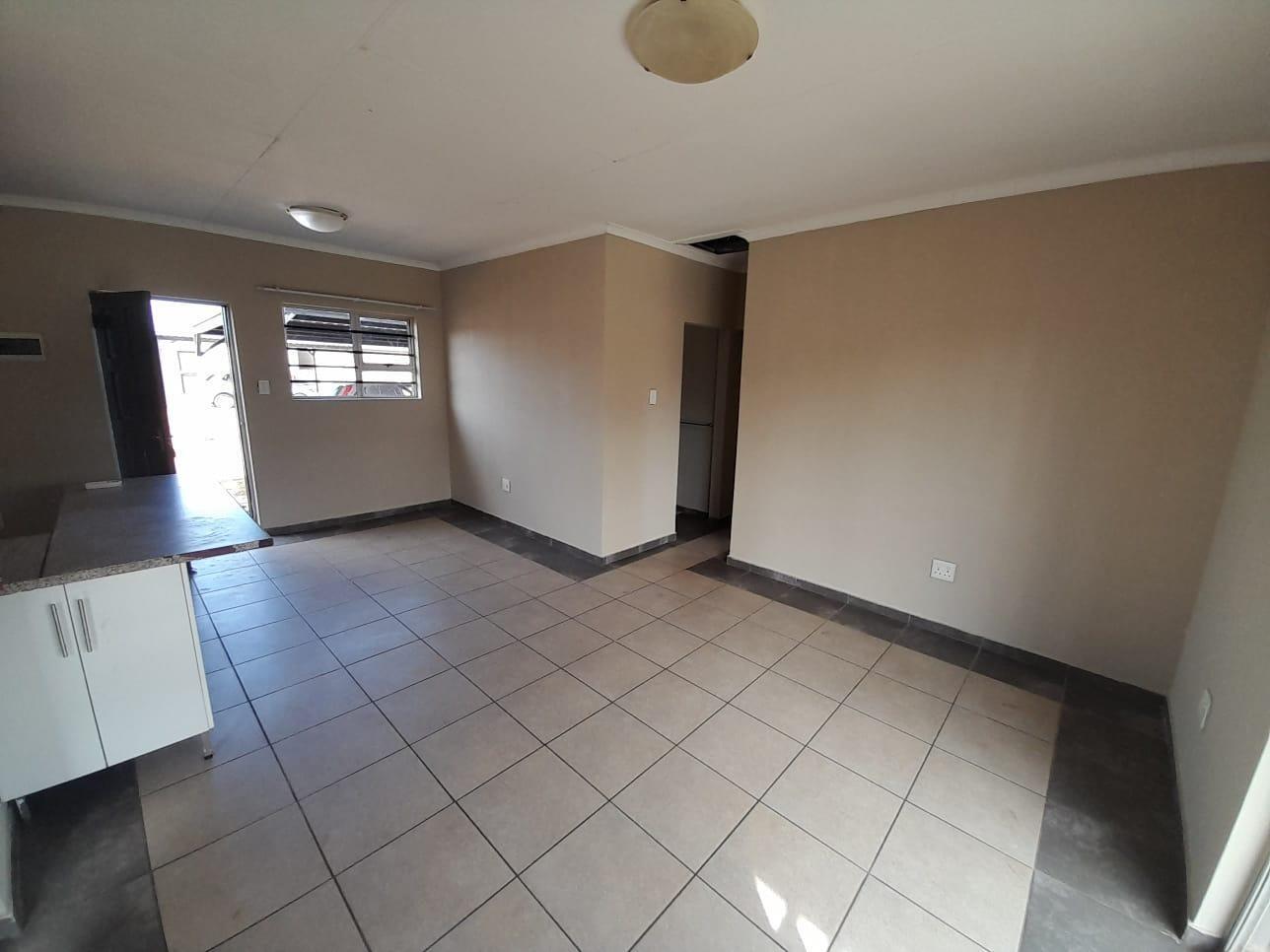 3 Bedroom Townhouse in Bloemfontein Outlying