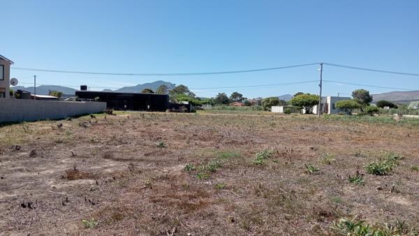 1 255 m² Land available in Fisherhaven