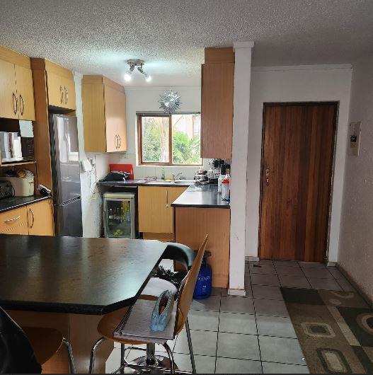 2 Bedroom Townhouse in Dowerglen and Ext