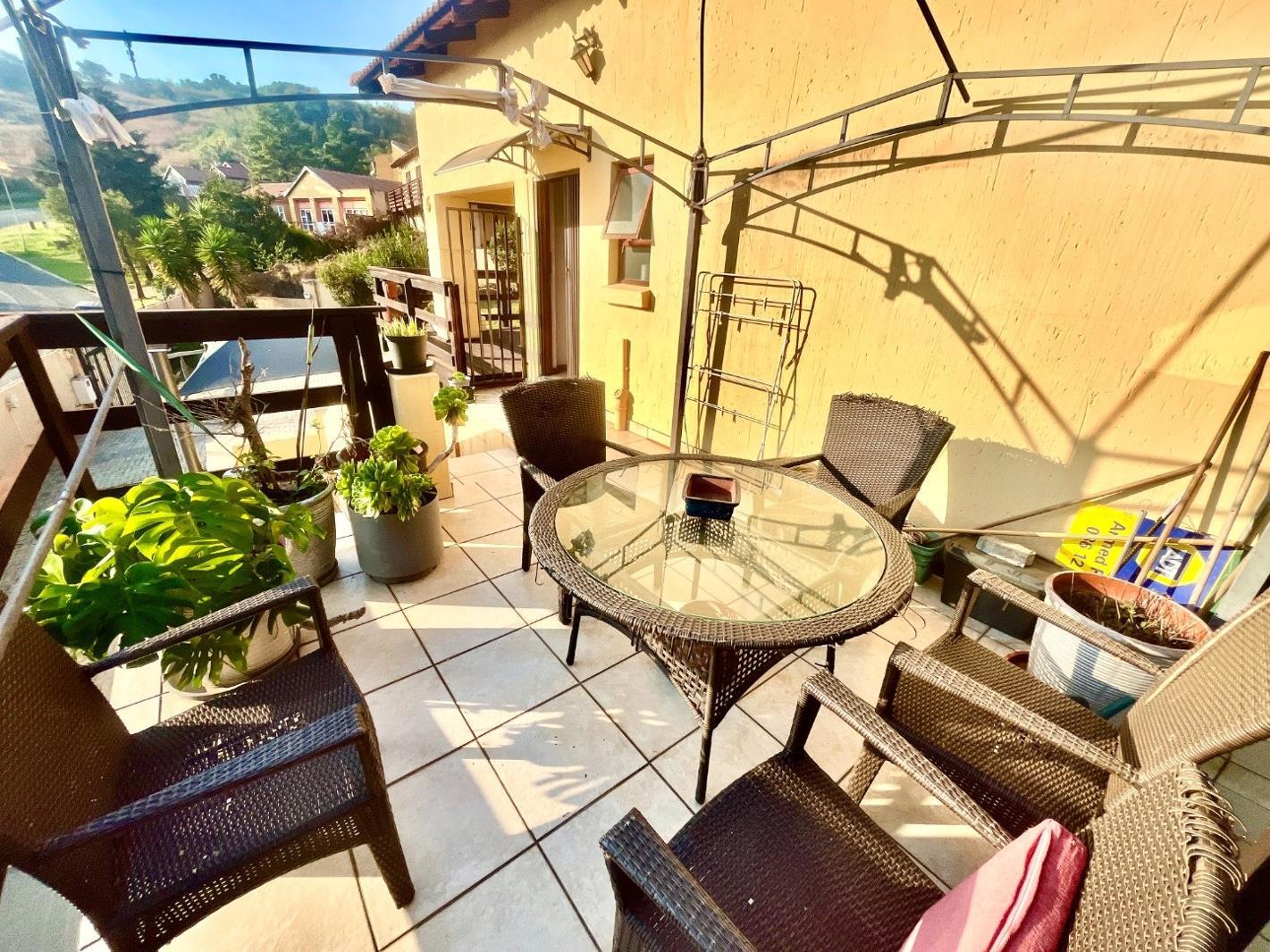 3 Bedroom Townhouse in Oakdene