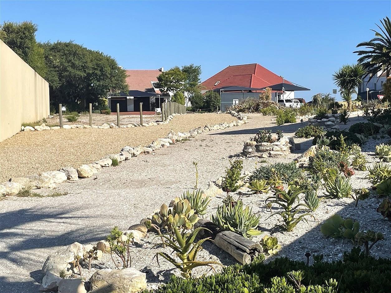 824 m² Land available in Port Owen
