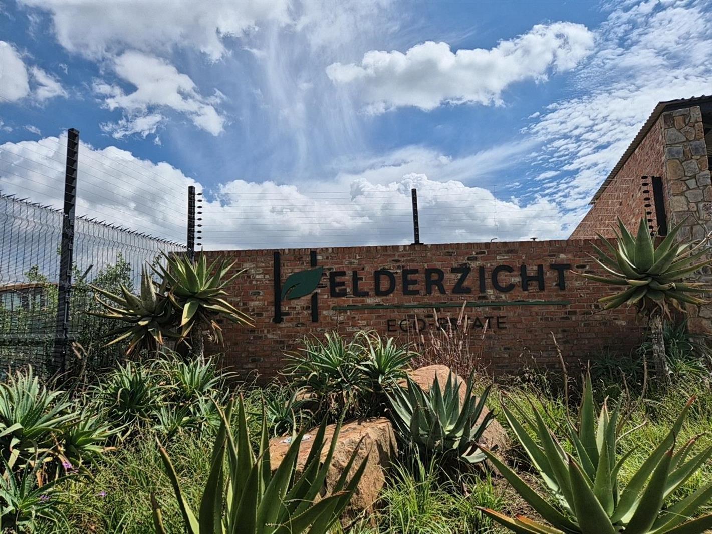 915 m² Land available in Potchefstroom Central
