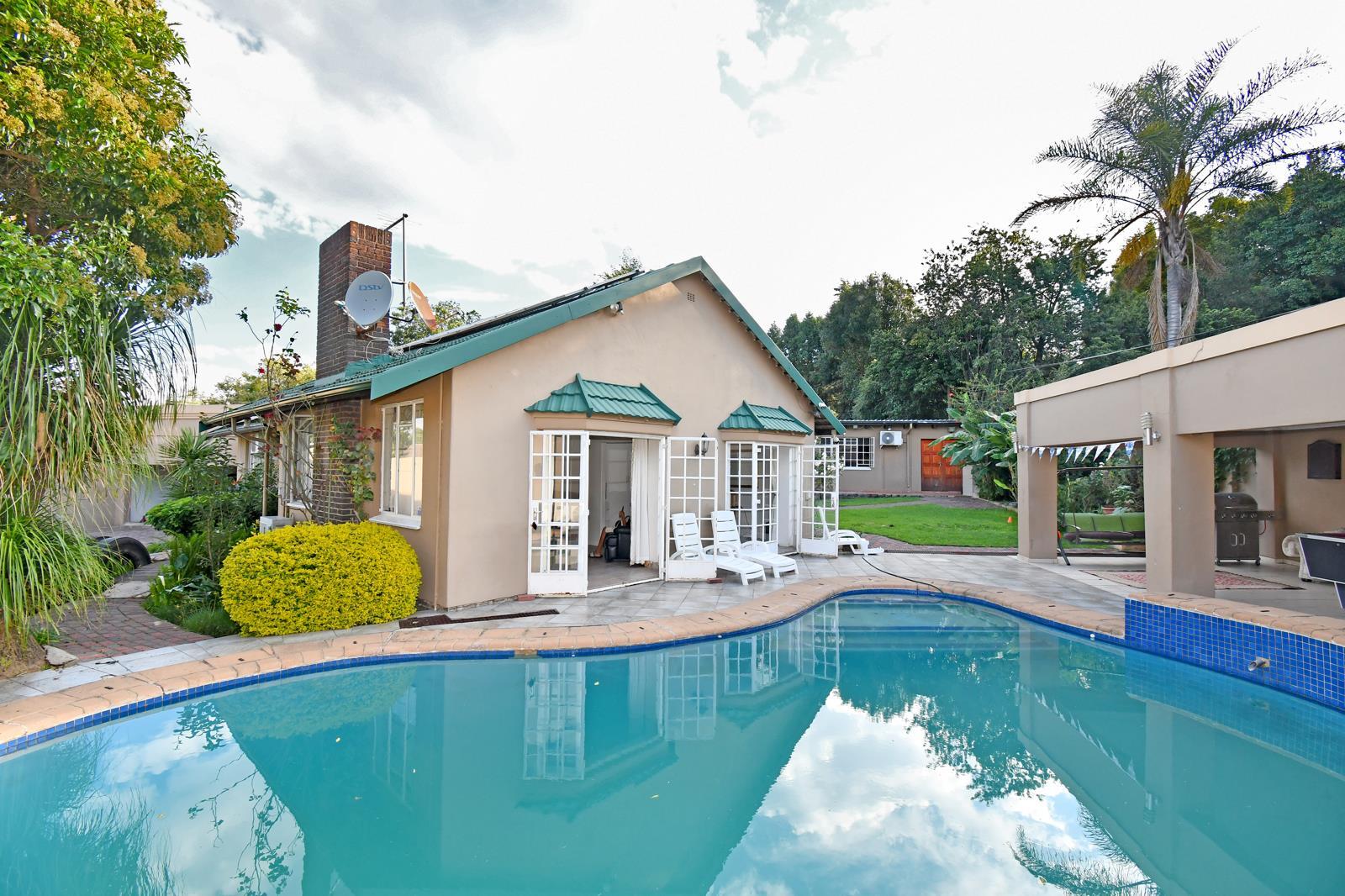 2 Bedroom House in Bordeaux