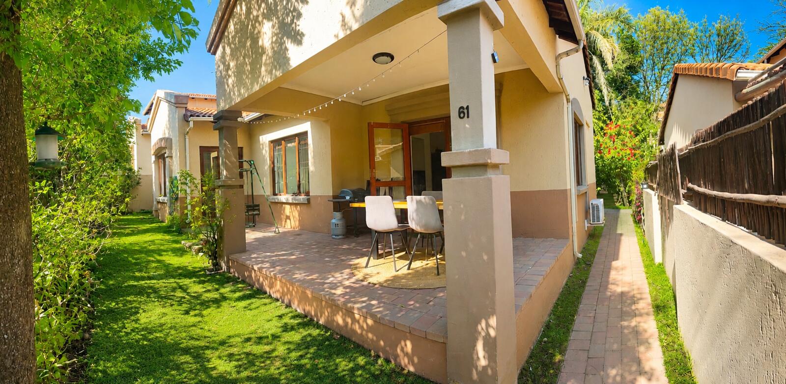 3 Bedroom Townhouse in Douglasdale