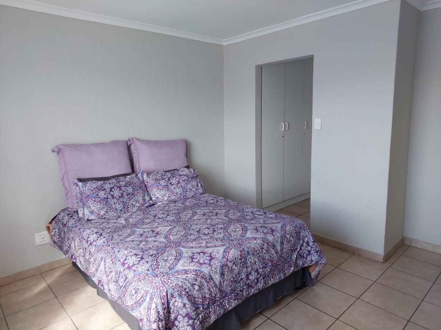 1 Bedroom Apartment in Vorna Valley