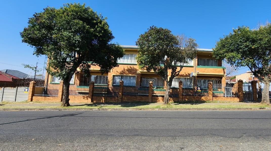 1 Bedroom Apartment in Rosettenville
