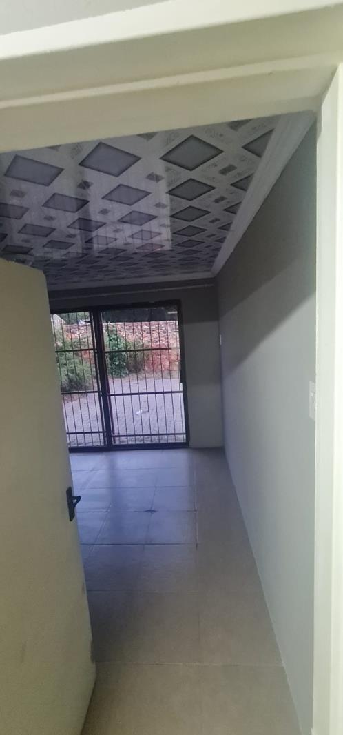 2 Bedroom Flat in Lyttelton Manor