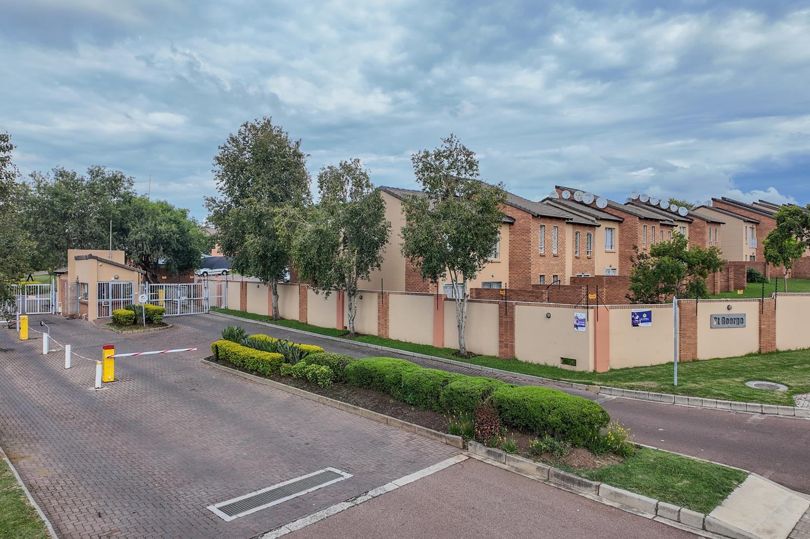 2 Bedroom Apartment in Erand Gardens