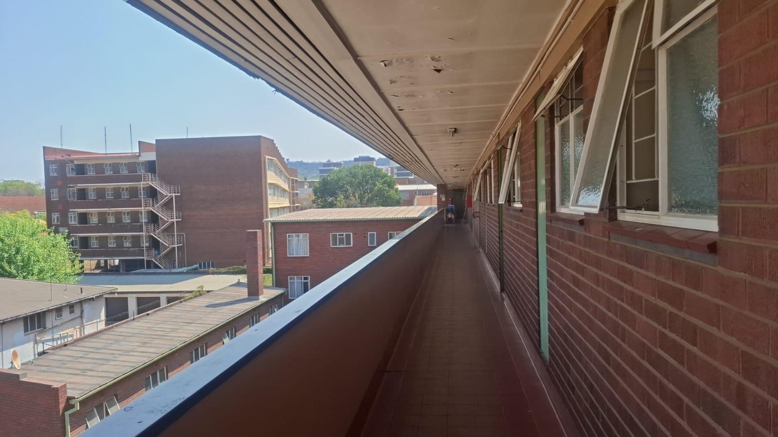 1.5 Bedroom Apartment in Arcadia