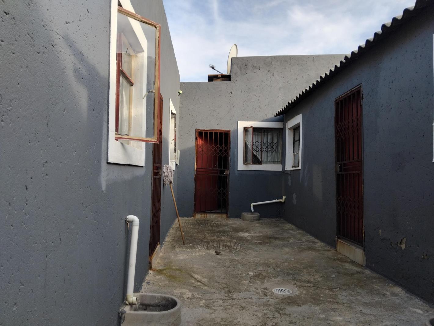5 Bedroom House in Tembisa