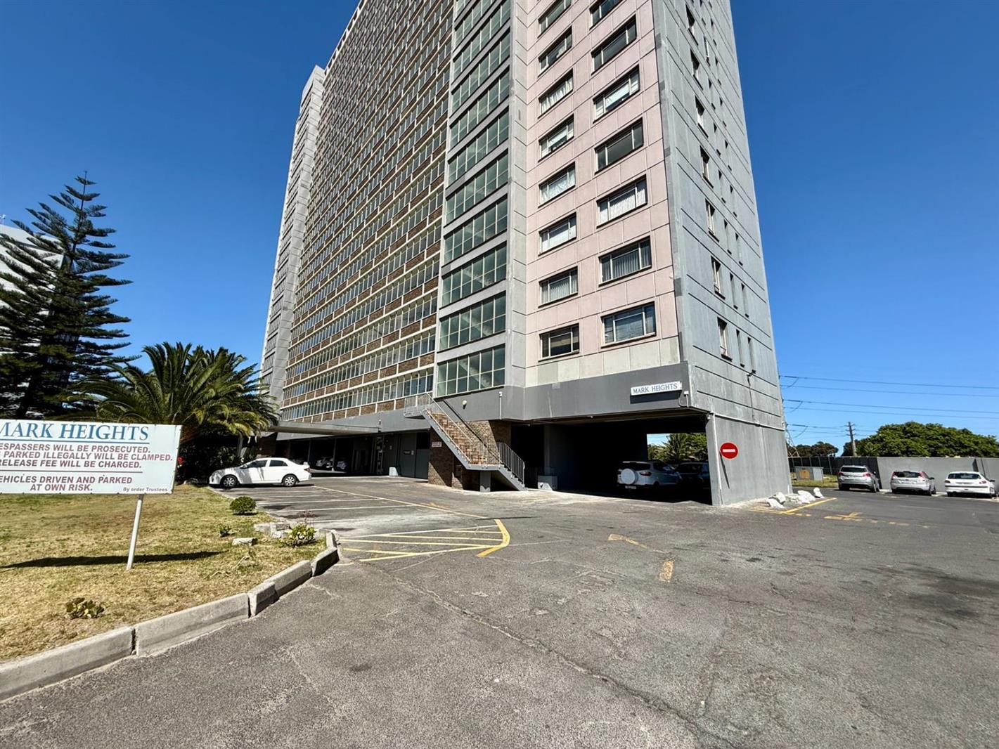 3 Bedroom Apartment in Goodwood Estate