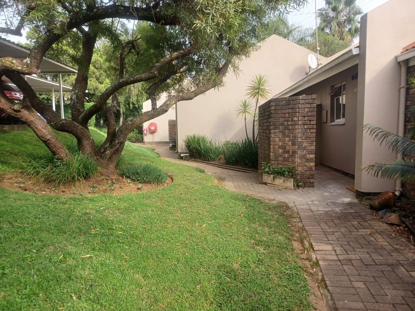 61 m² Land available in Sonneglans