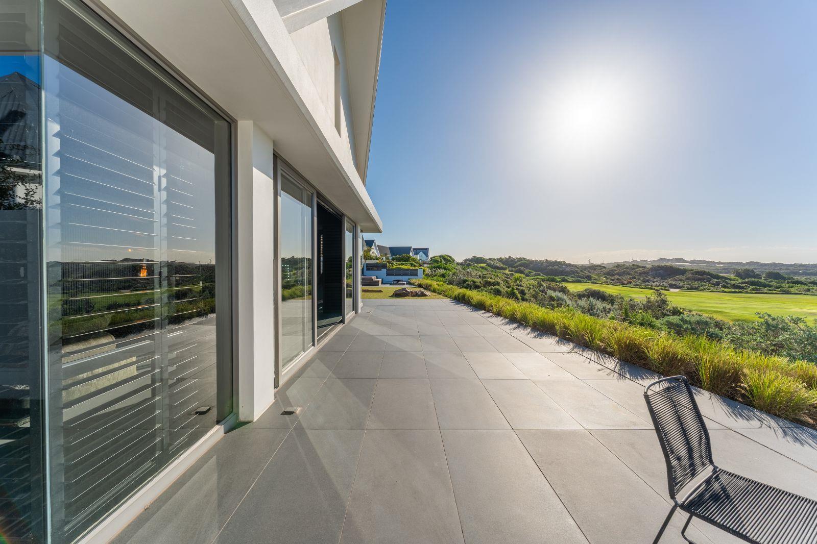 5 Bedroom House in St Francis Links