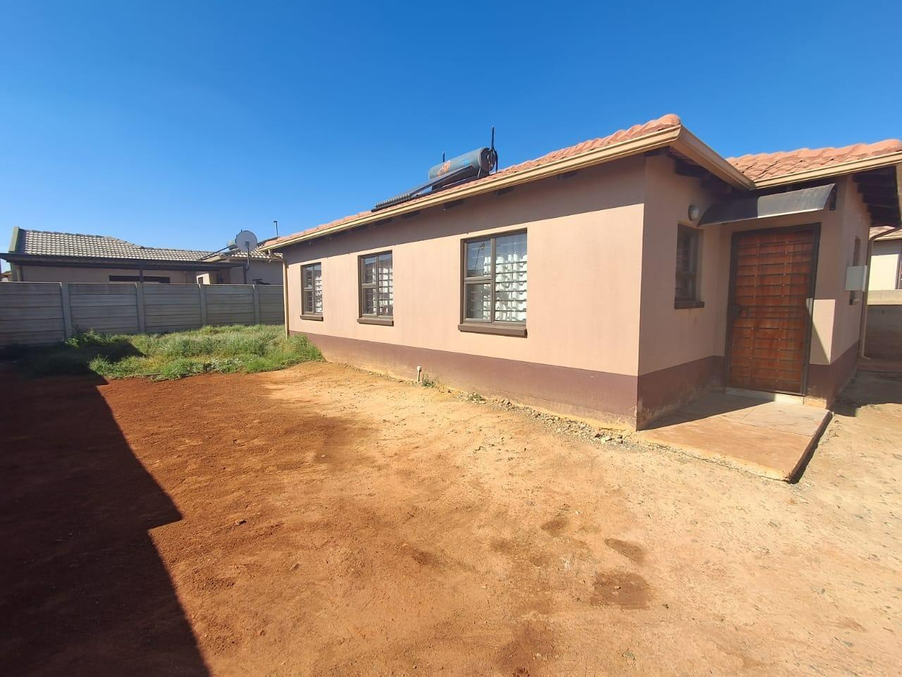 3 Bedroom House in Dawn Park