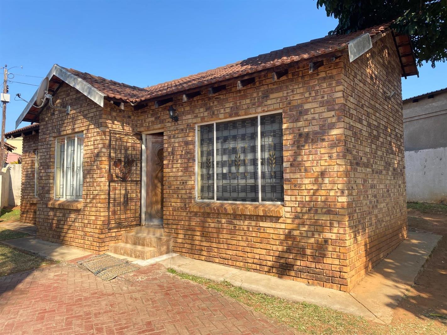 3 Bedroom House in Kingsview