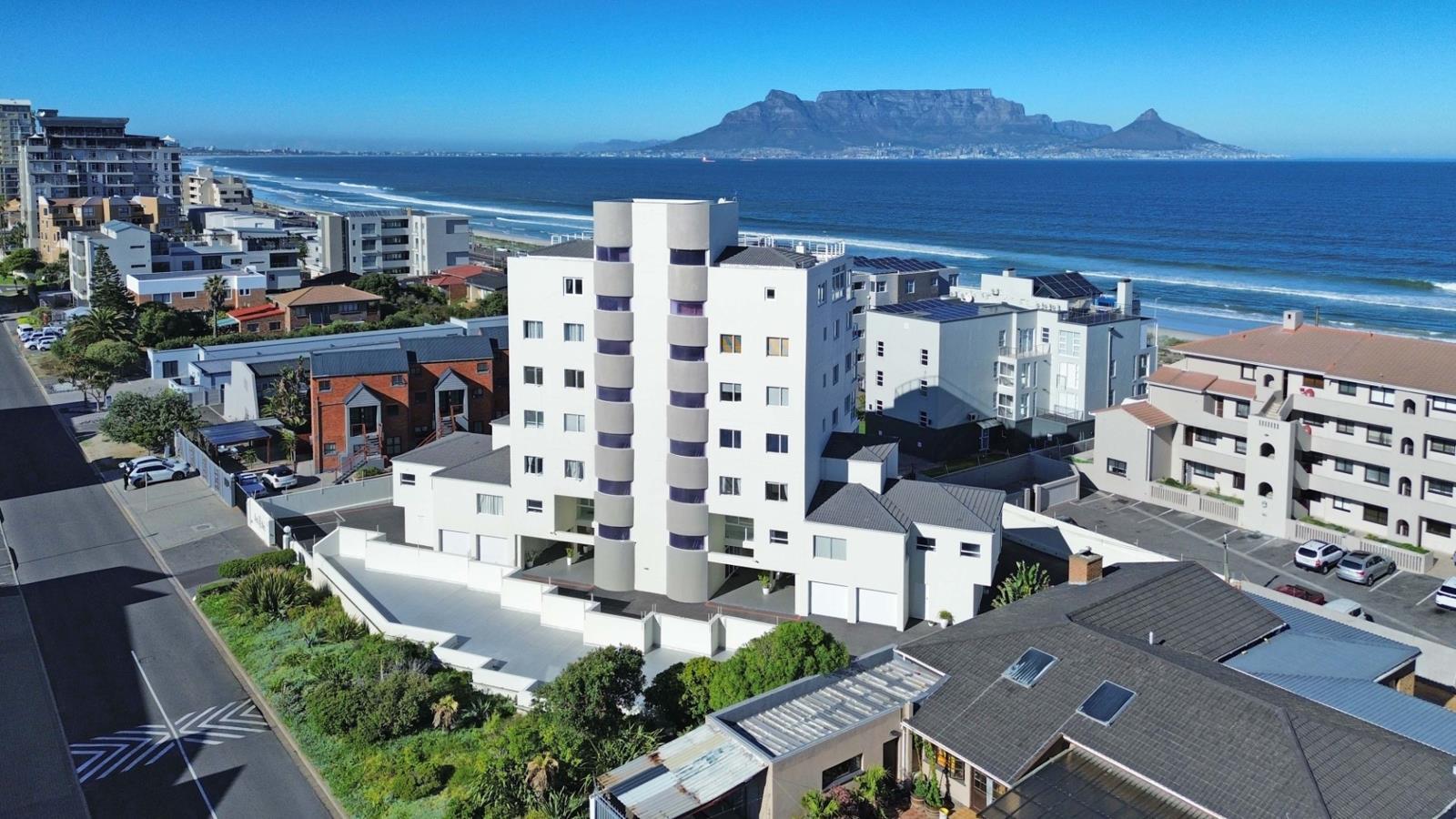 3 Bedroom Apartment in Table View