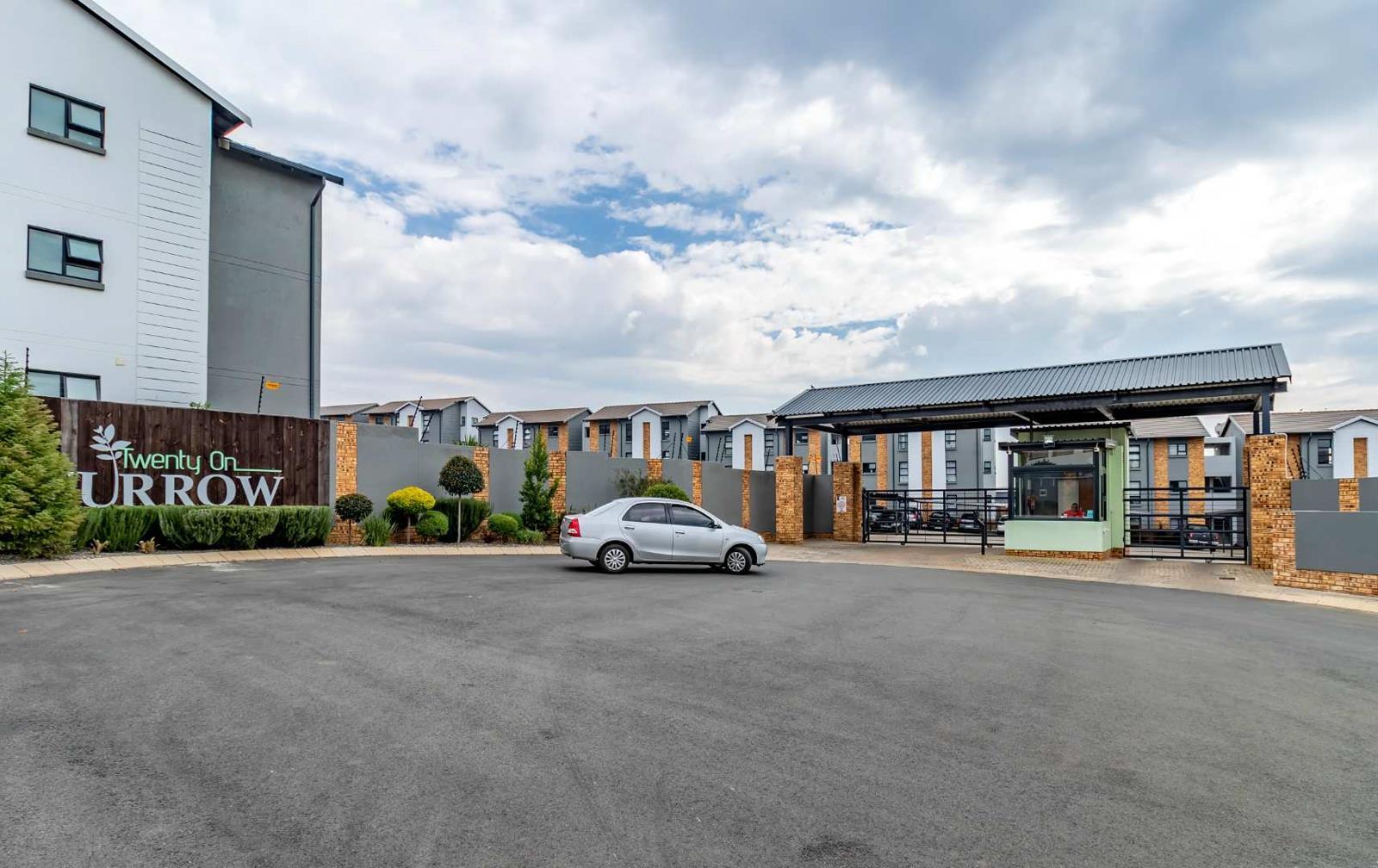 3 Bedroom Apartment in Krugersdorp Central