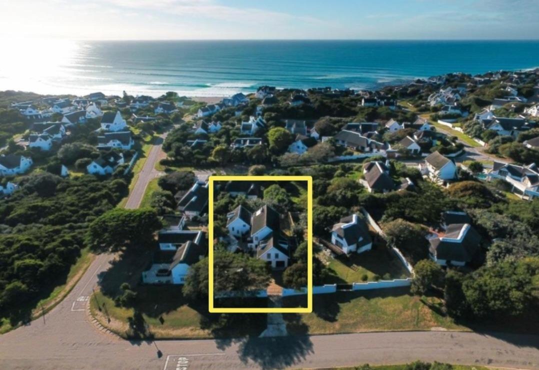 7 Bedroom House in St Francis Bay