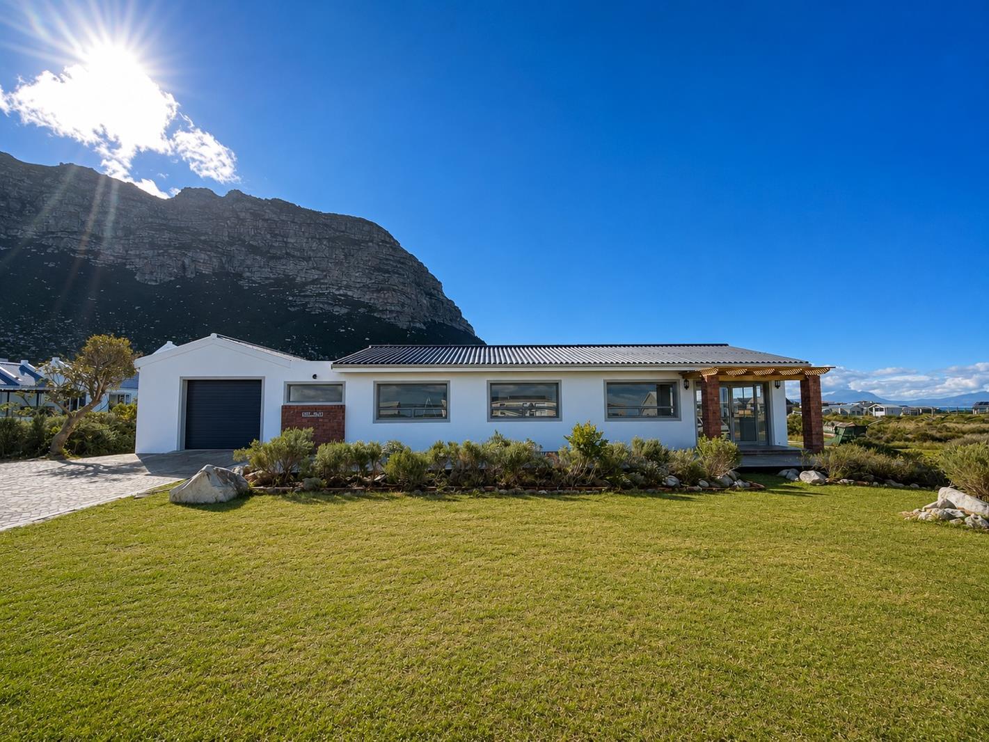 5 Bedroom House in Bettys Bay