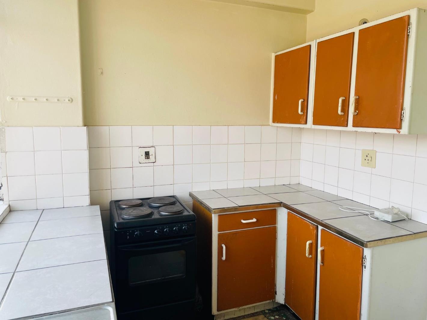 2 Bedroom Apartment in Sunnyside