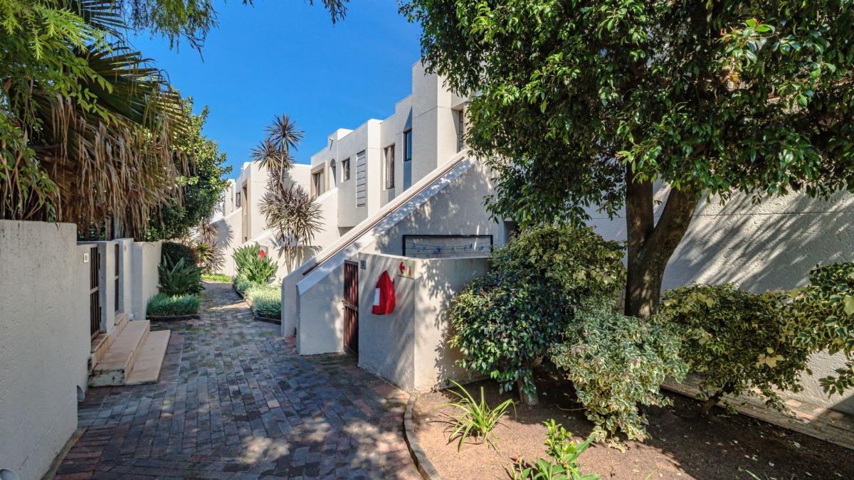 2 Bedroom Apartment in Marais Steyn Park