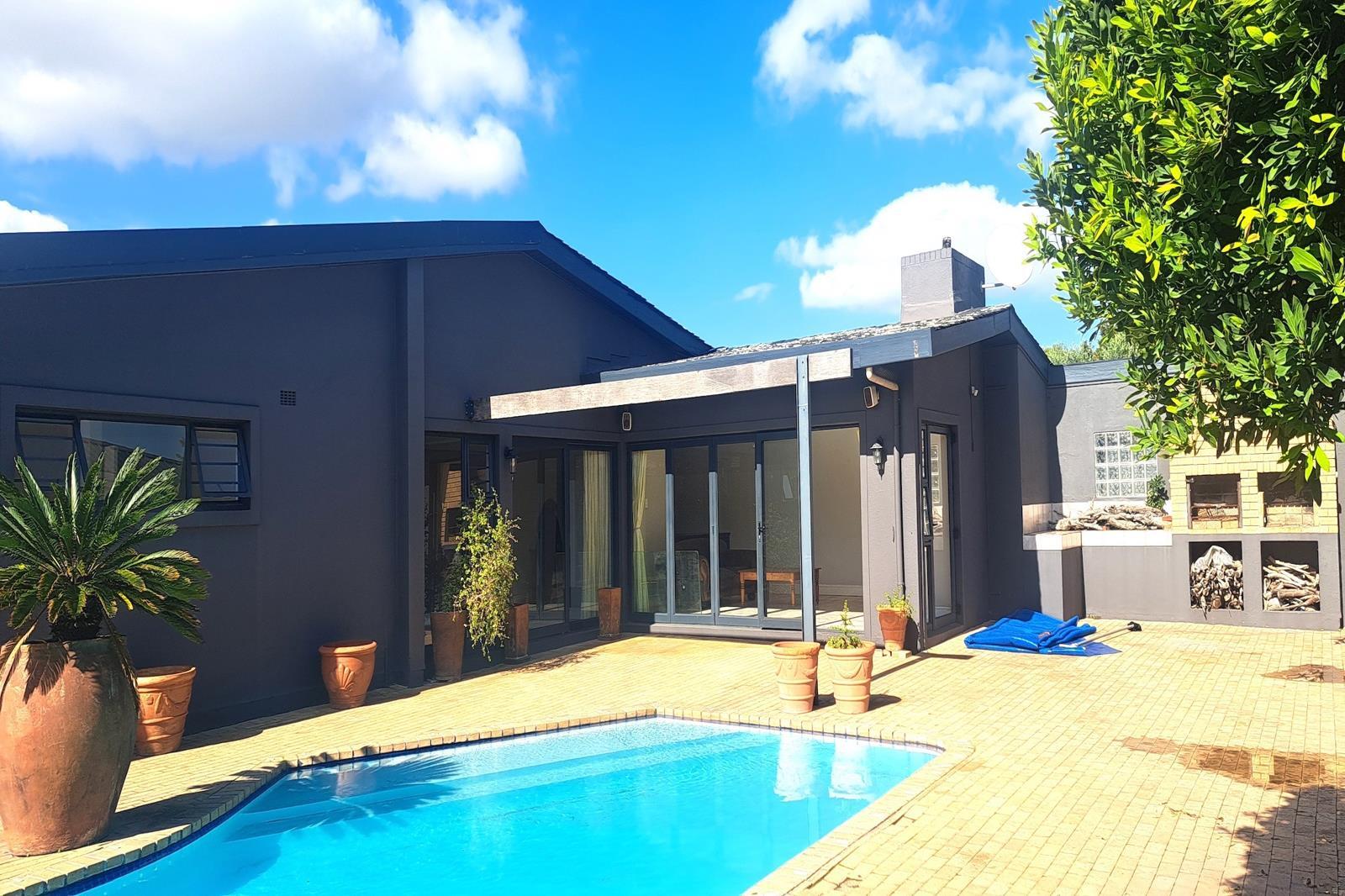 3 Bedroom House in Milnerton Central
