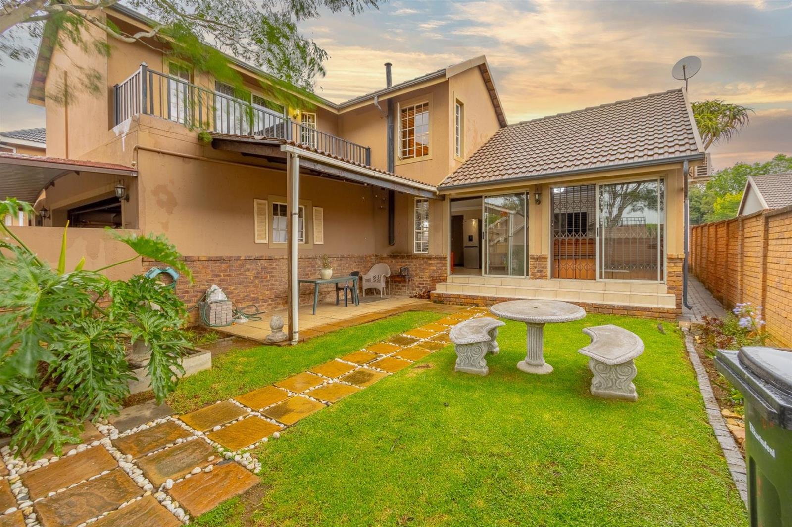3 Bedroom House in Glen Marais
