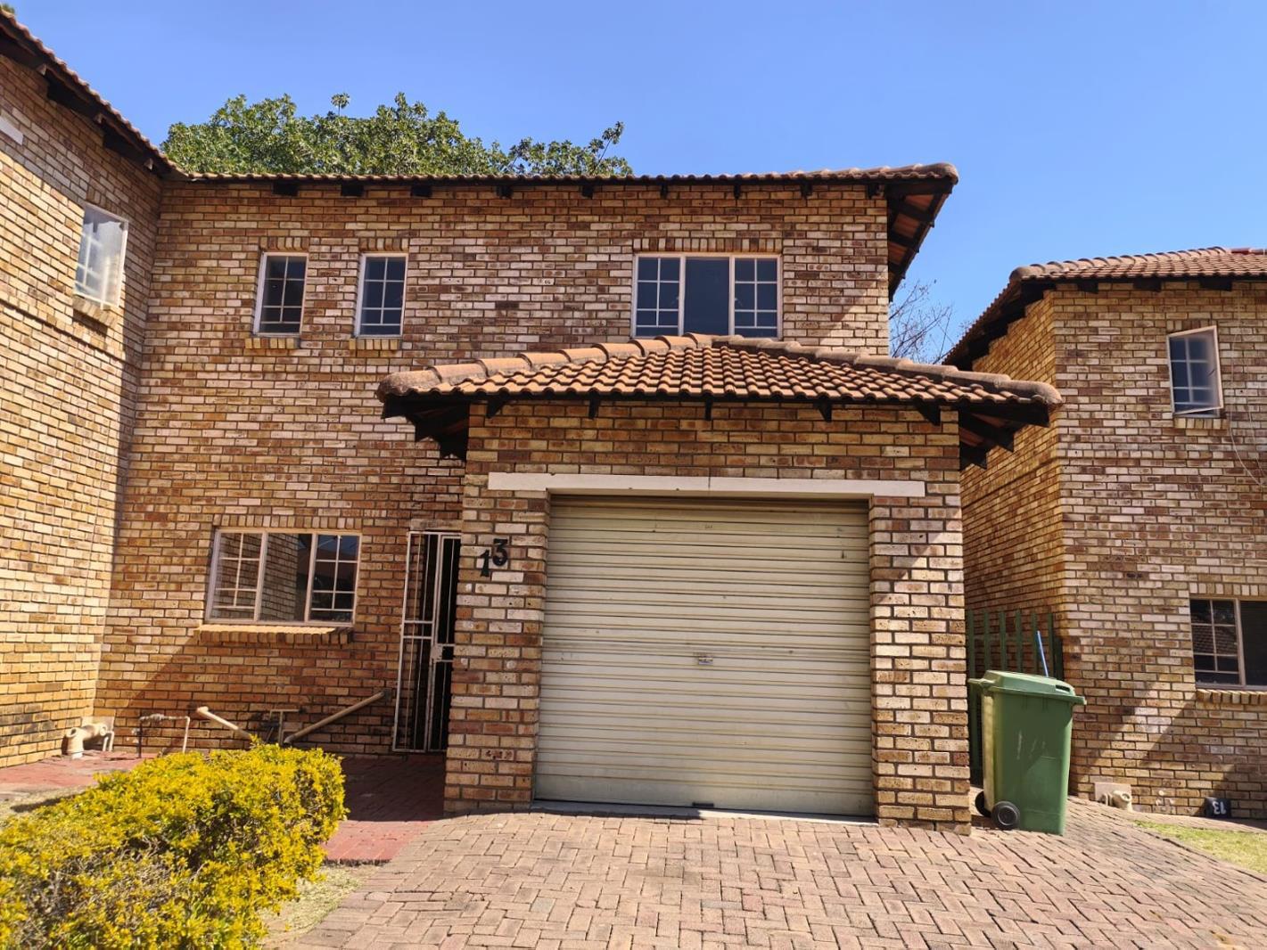 3 Bedroom Townhouse in Waterval East
