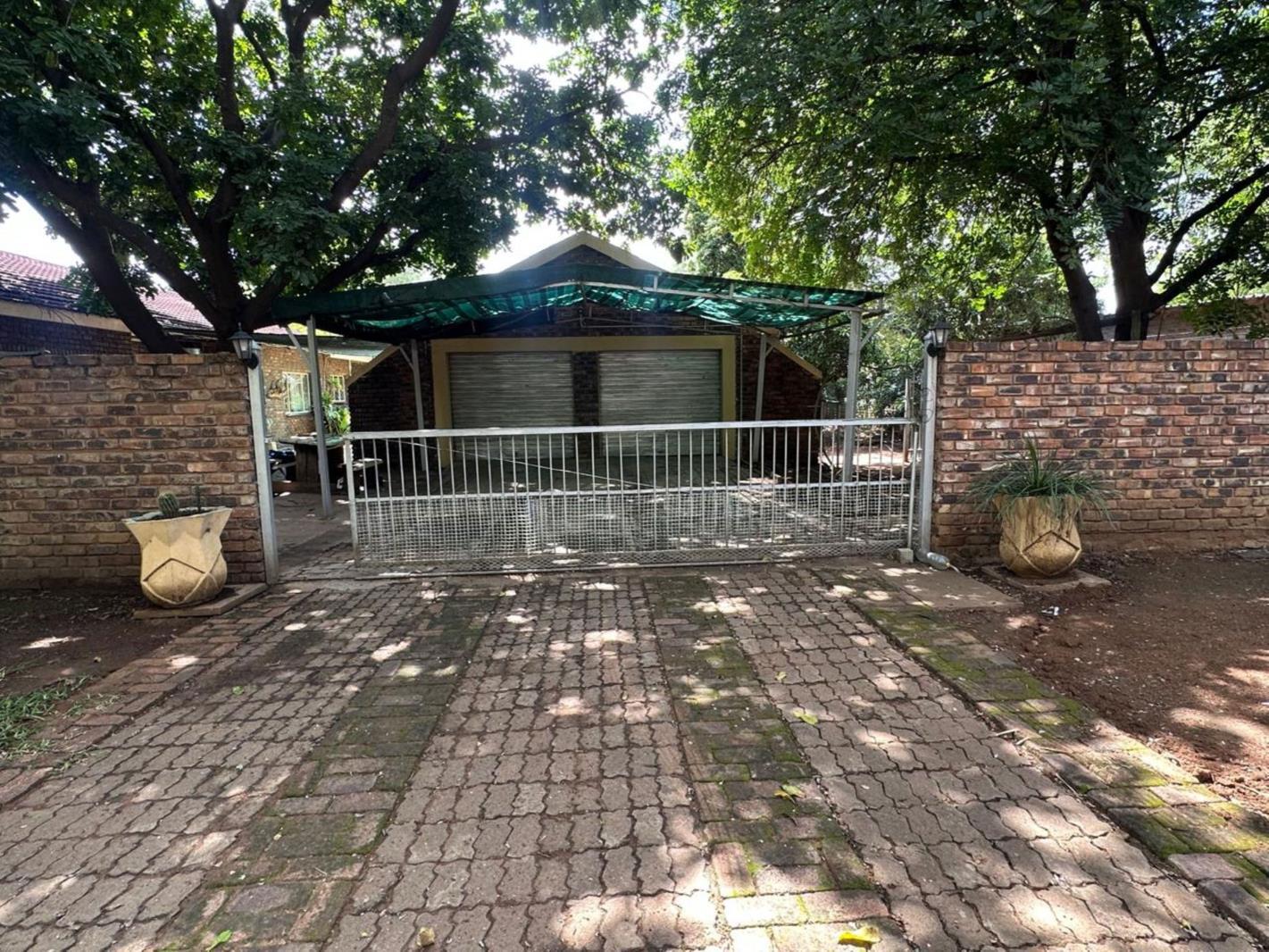 House in Lephalale (Ellisras)
