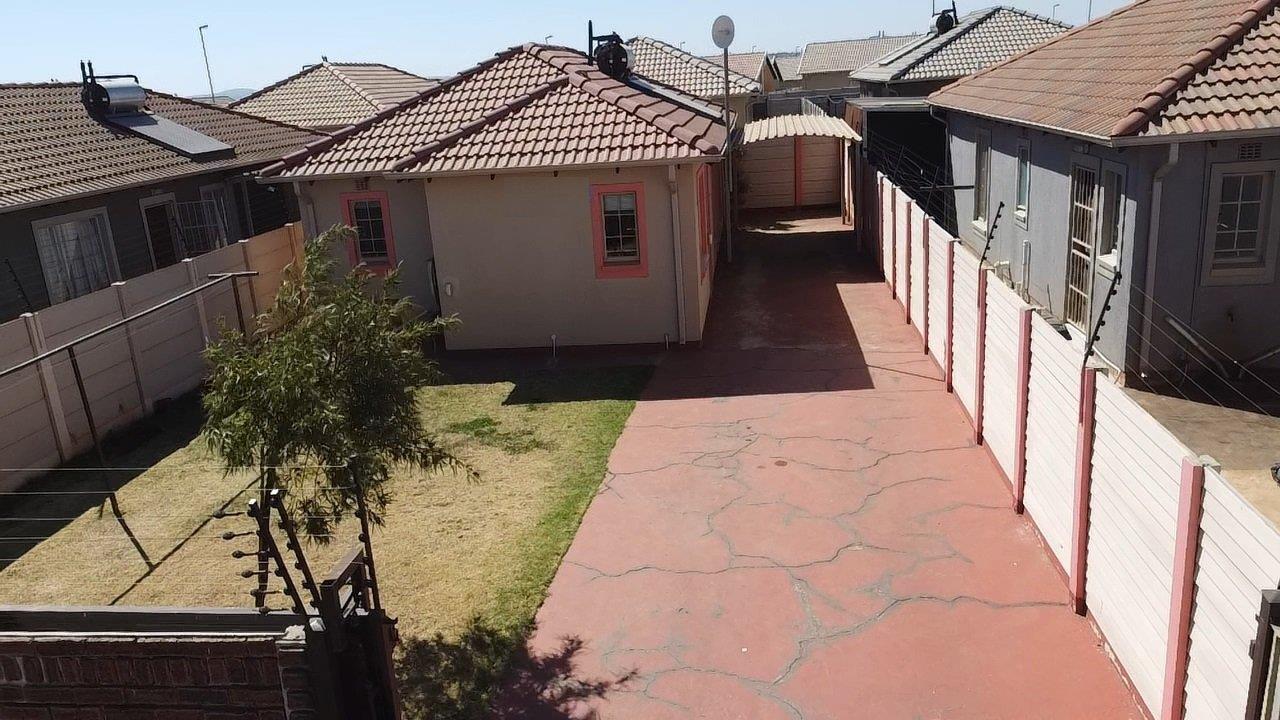 3 Bedroom House in Sky City