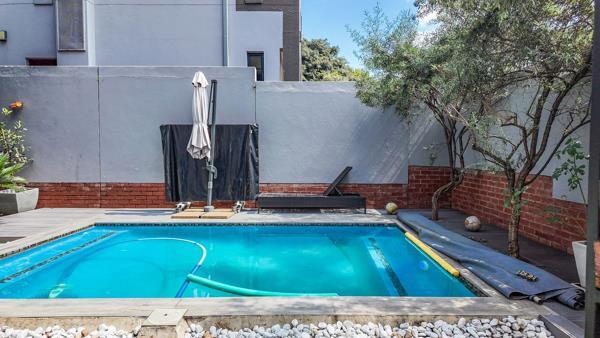 3 Bedroom Cluster in Bryanston