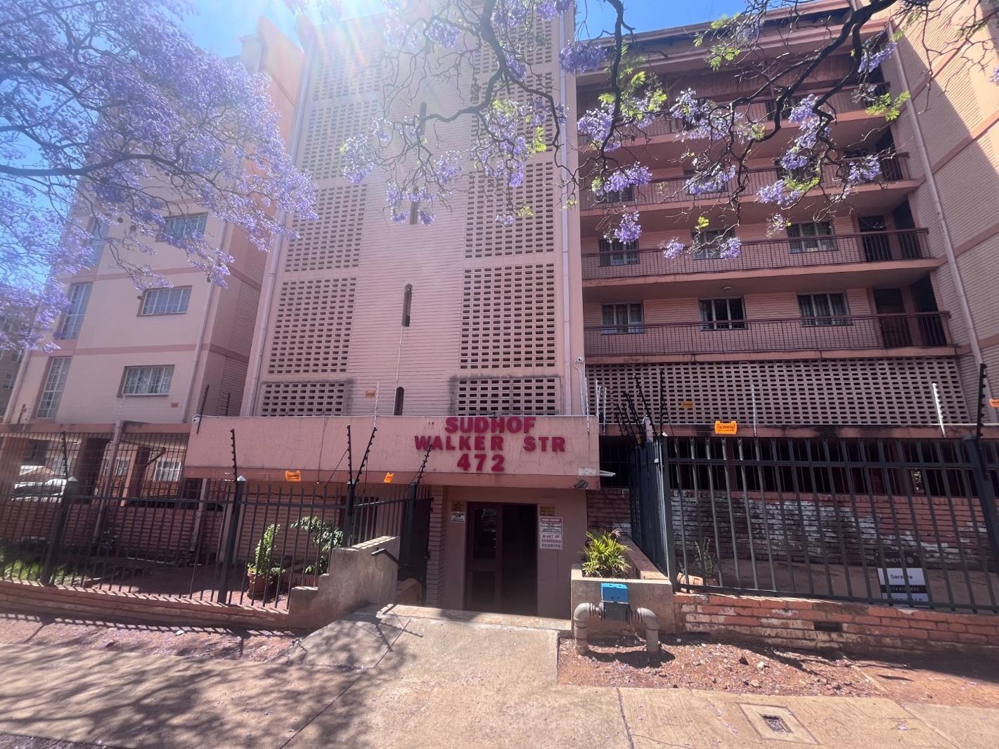 2 Bedroom Apartment in Sunnyside