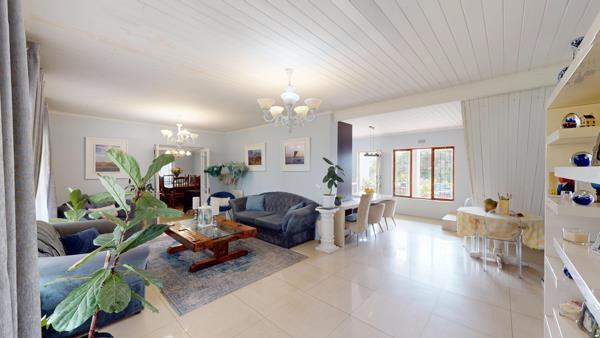 4 Bedroom House in Rustdal