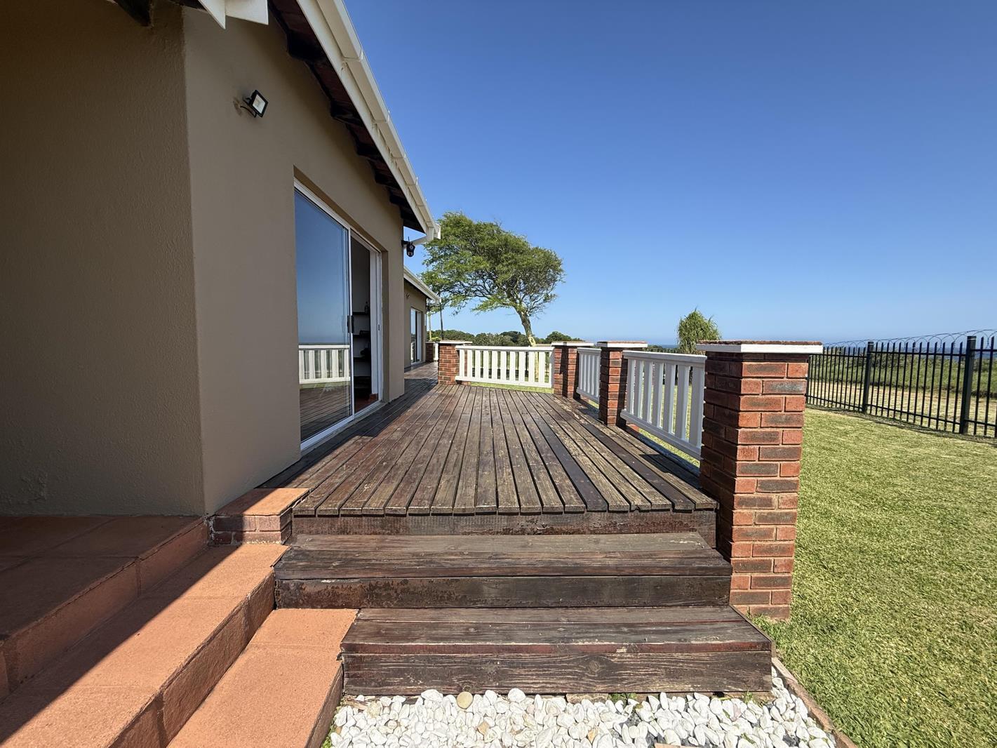 4 Bedroom House in Leisure Bay