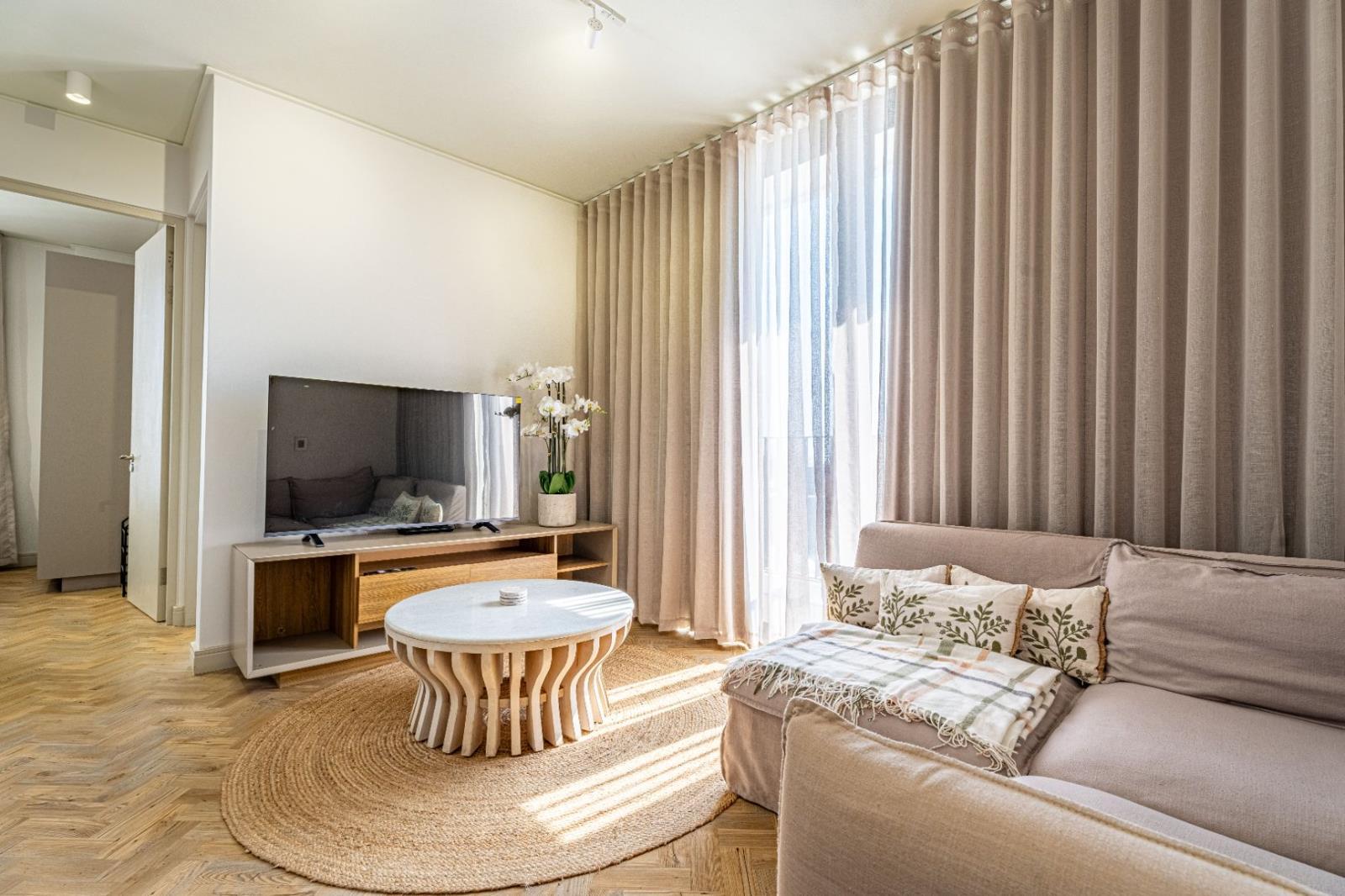 2 Bedroom Apartment in Rosebank