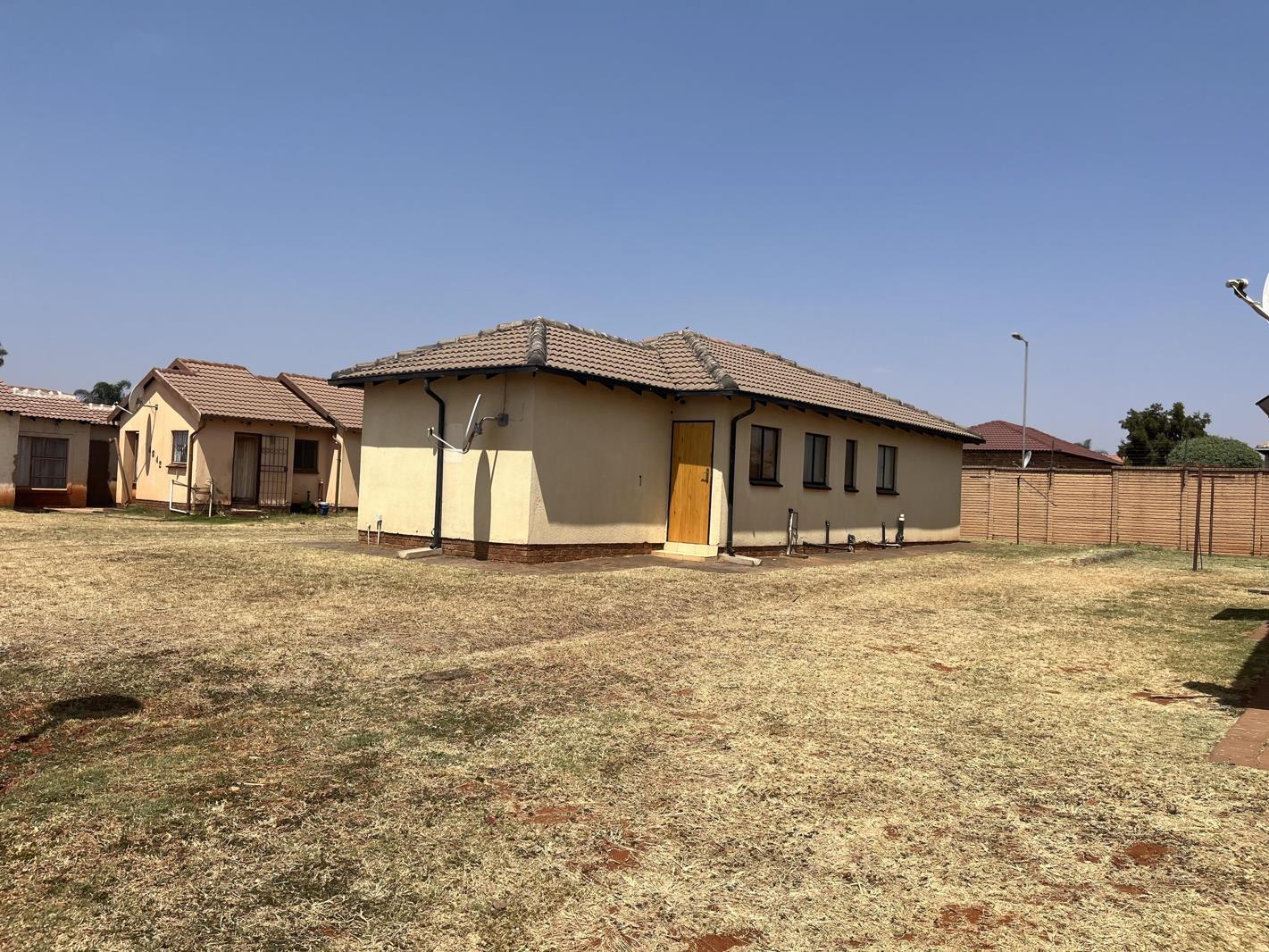 3 Bedroom House in Chantelle