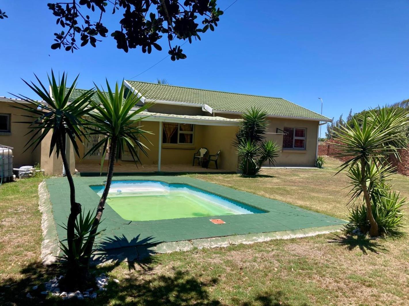 3 Bedroom House in Bluewater Bay