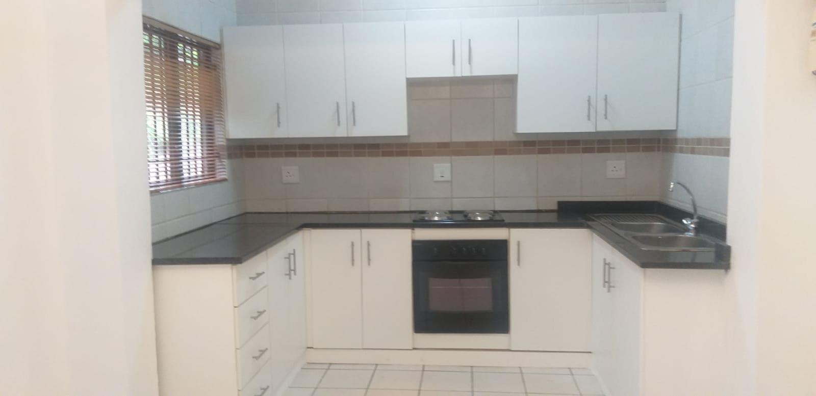 1 Bedroom Apartment in Cowies Hill Park