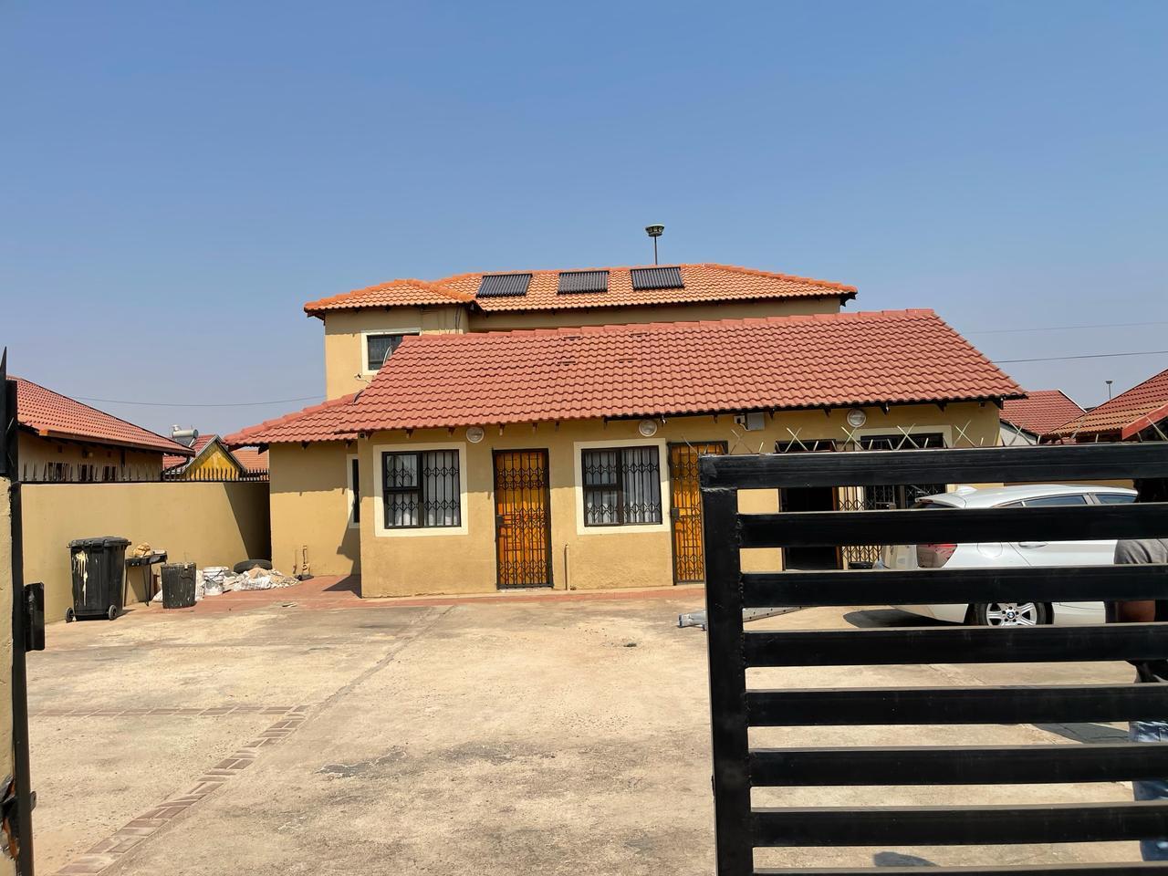 1 Bedroom Apartment in Vosloorus