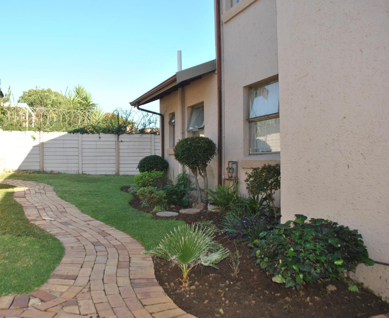 2 Bedroom Apartment in Buccleuch