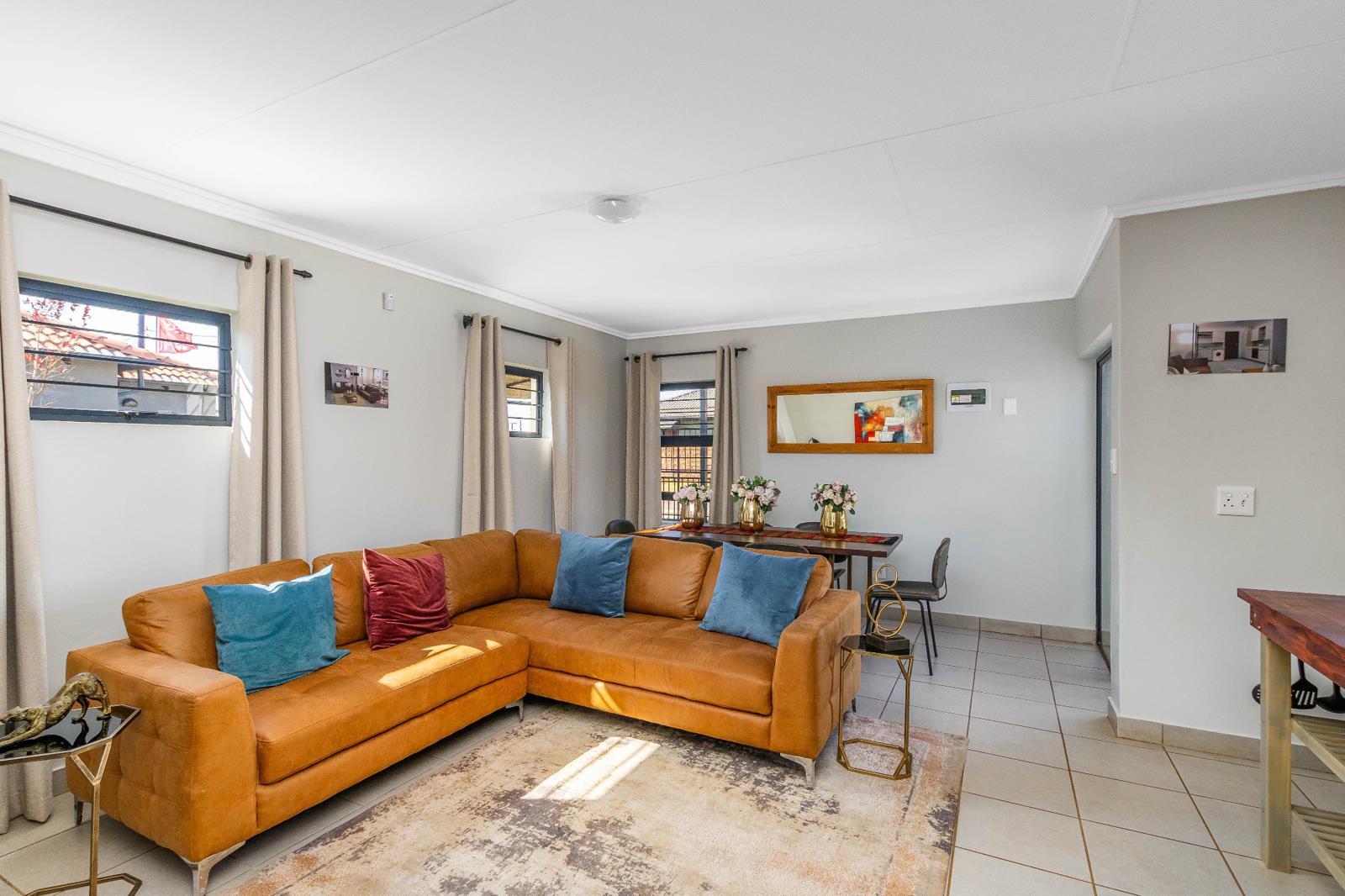 2 Bedroom House in Kloofendal