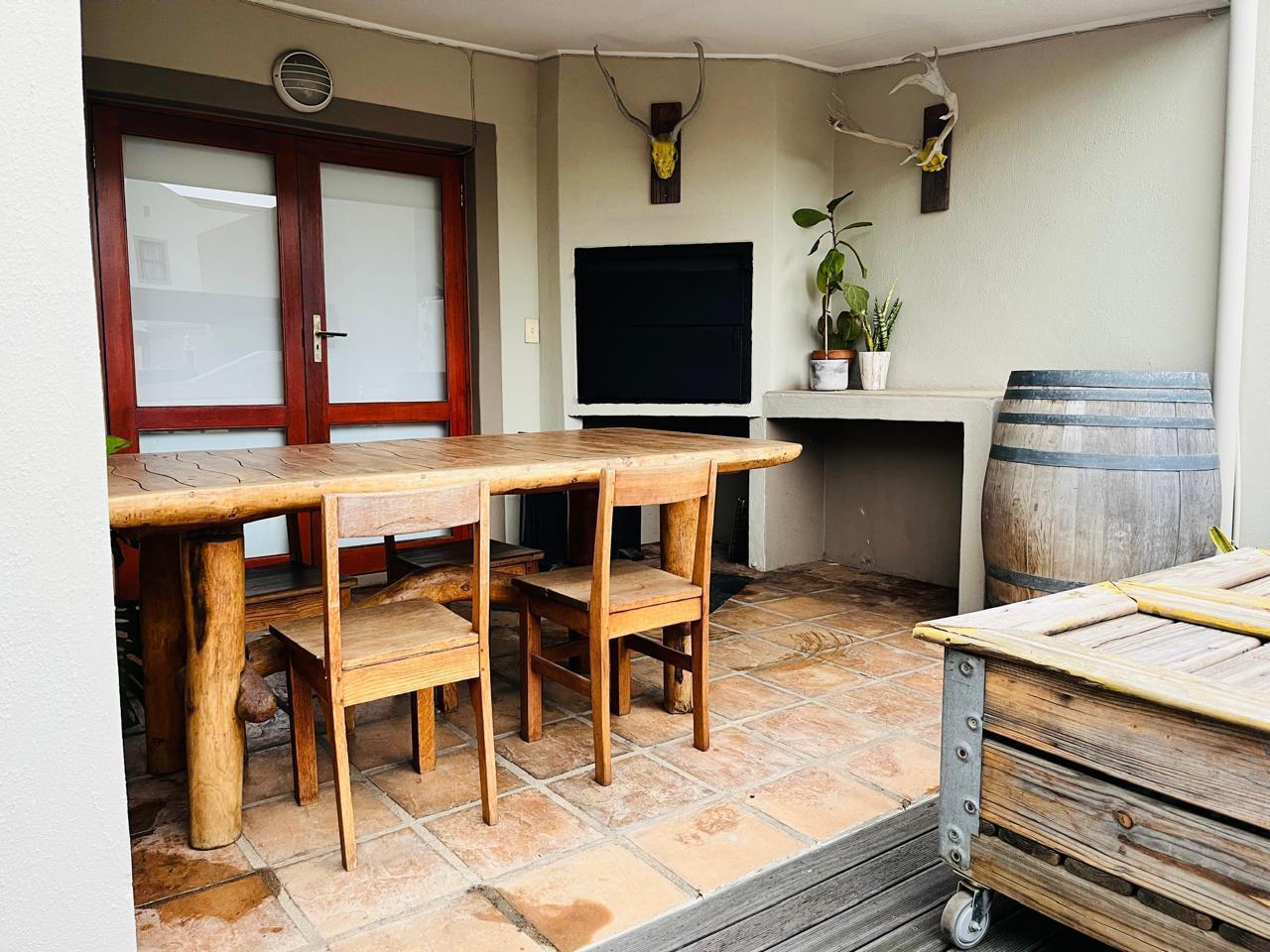 2 Bedroom Townhouse in Wellington North