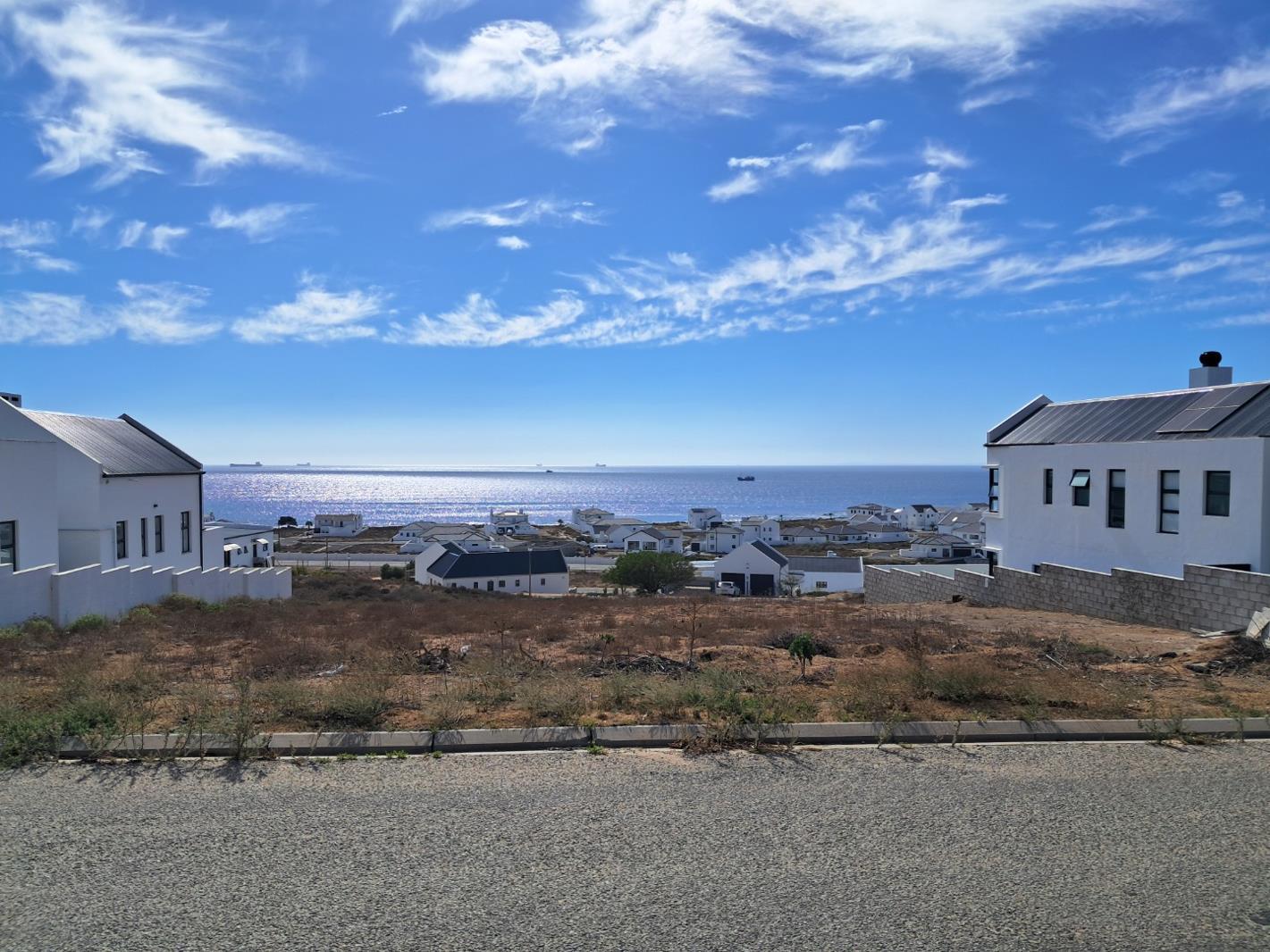 980 m² Land available in St Helena Bay