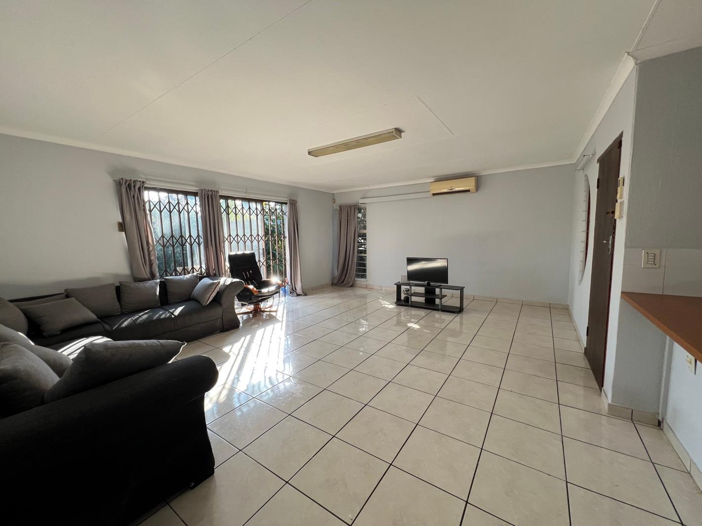 1 Bedroom House in Douglasdale
